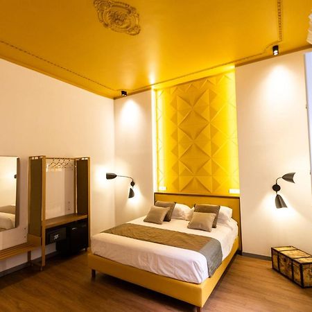 Отель Trevi Monti House Рим Экстерьер фото