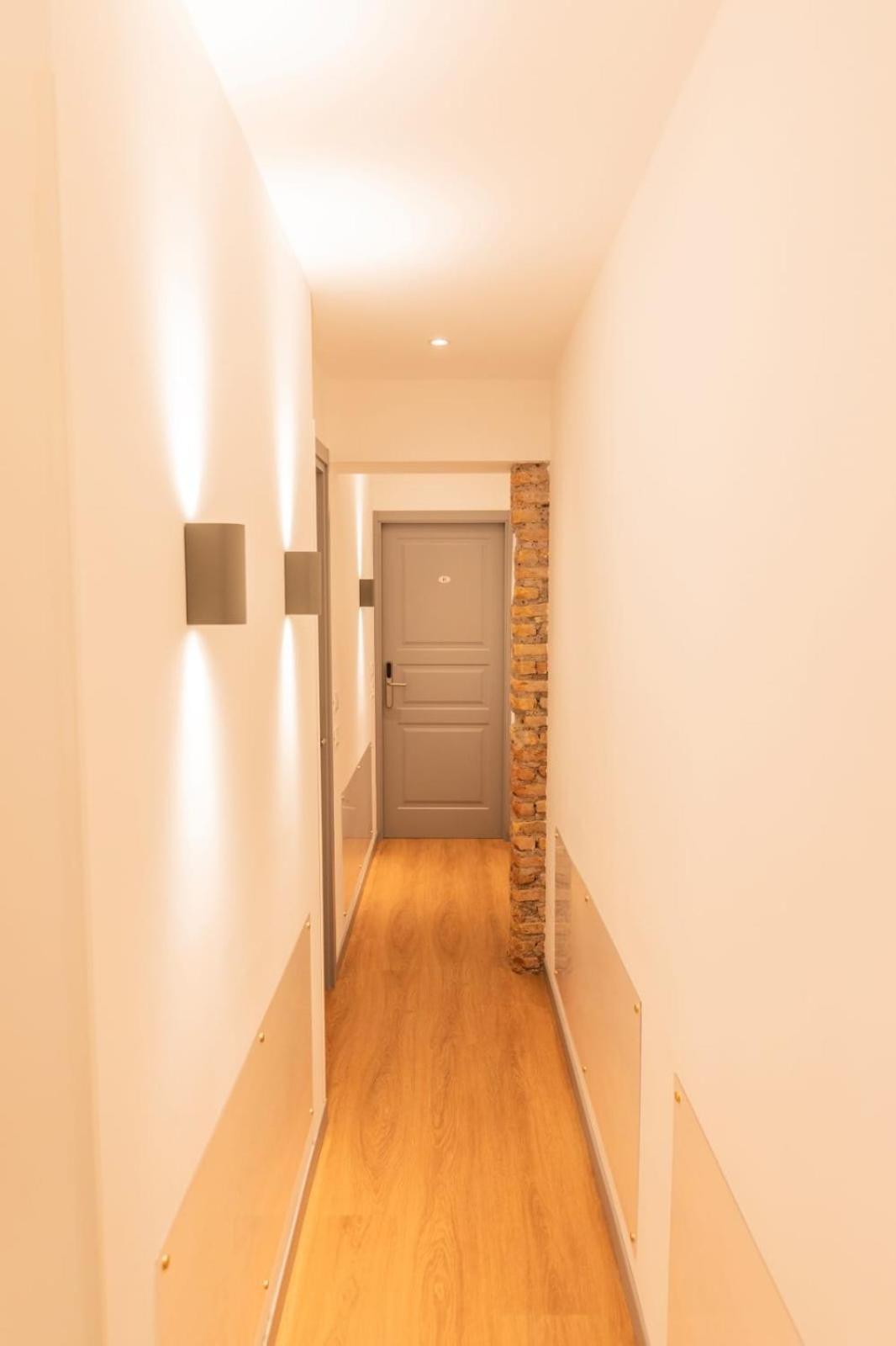 Отель Trevi Monti House Рим Экстерьер фото