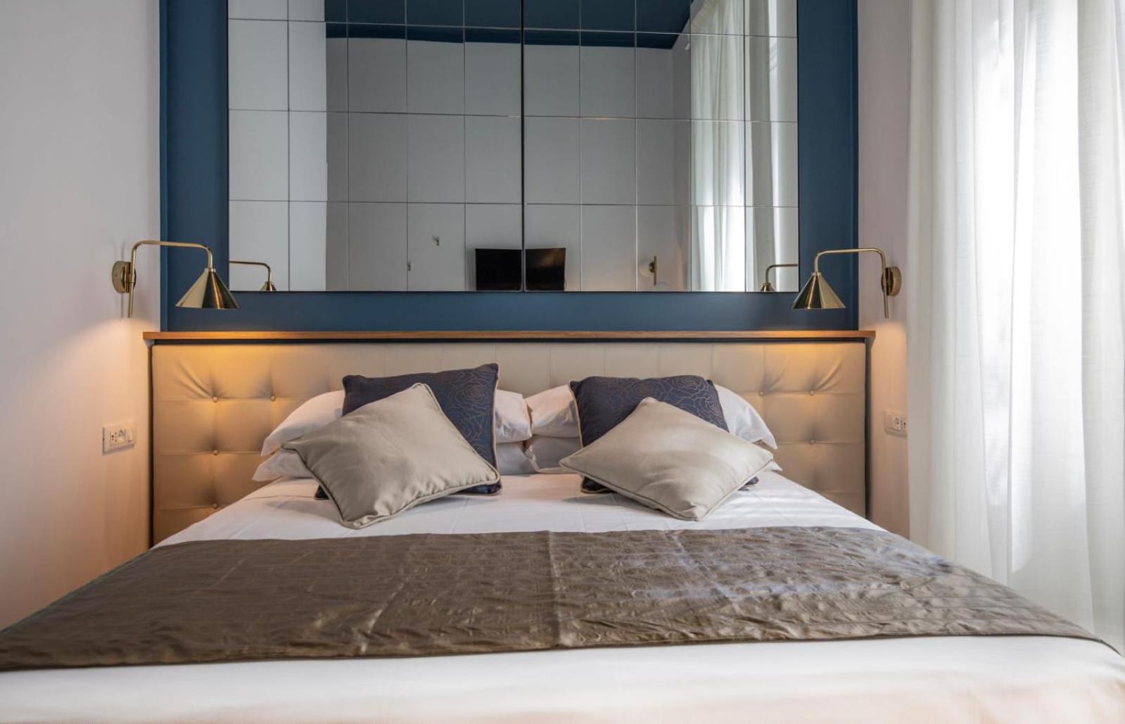 Отель Trevi Monti House Рим Экстерьер фото