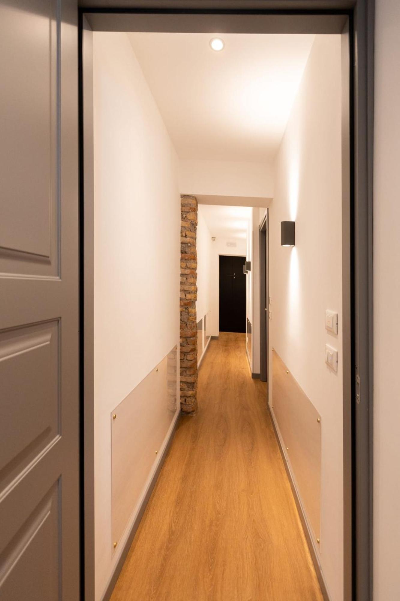 Отель Trevi Monti House Рим Экстерьер фото