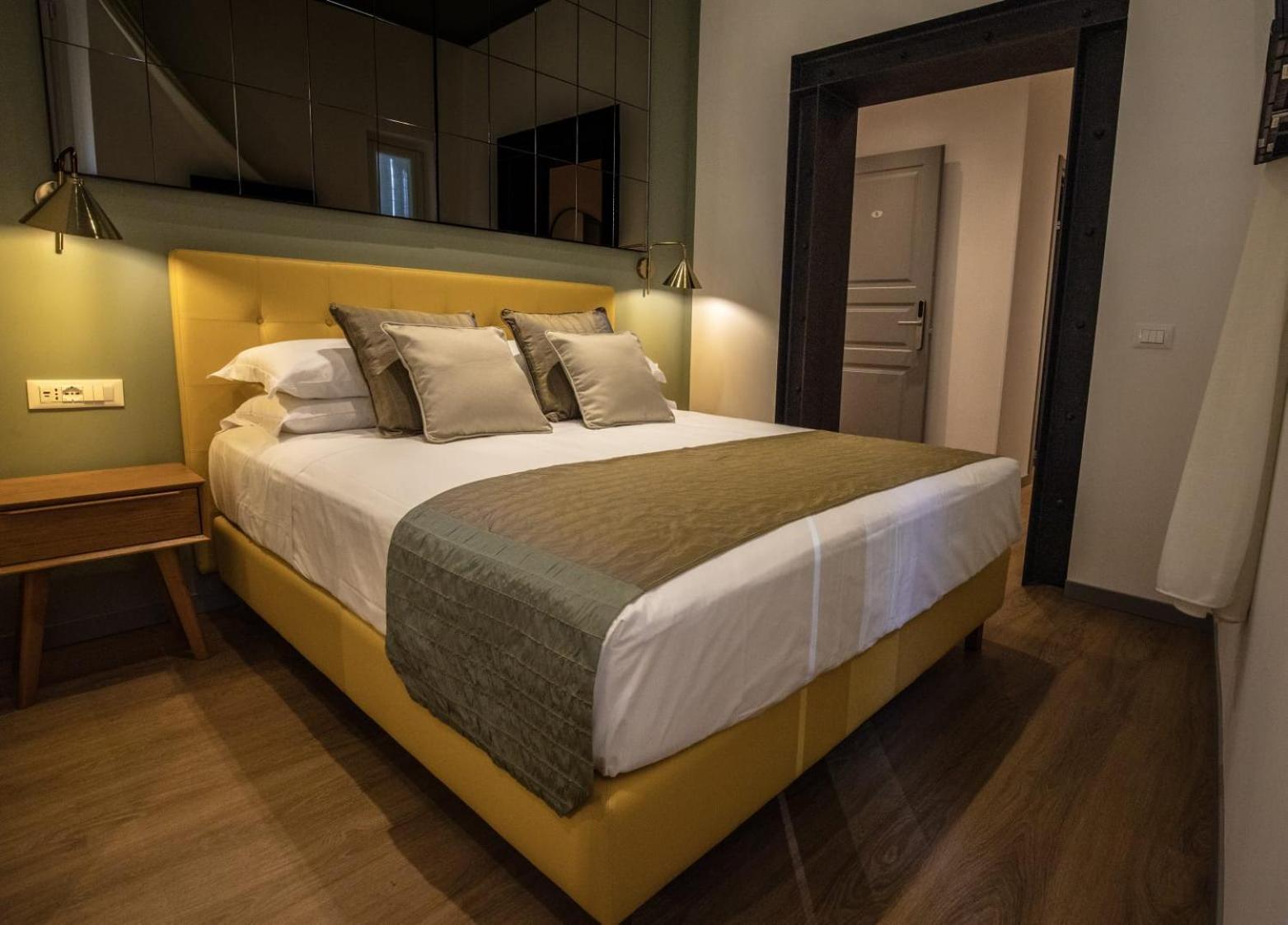 Отель Trevi Monti House Рим Экстерьер фото
